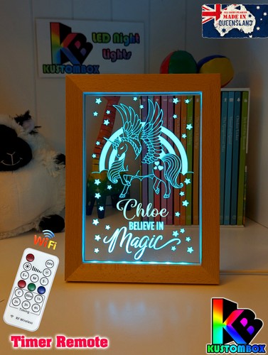 PEGASUS MAGICAL UNICORN  PERSONLISED NAME WOOD FRAME LED NIGHT LIGHT USB REMOTE - Photo 1 sur 13