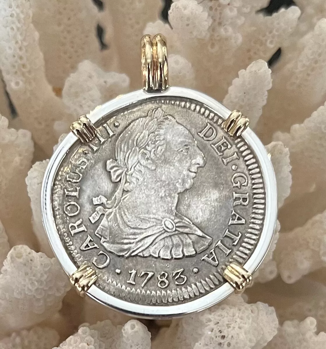 Piece of shop eight pendant