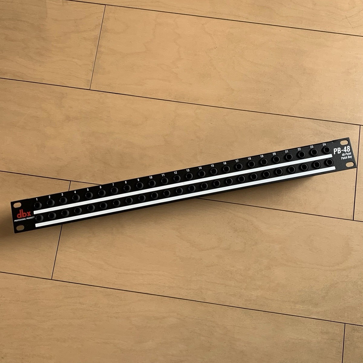 DTM・DAW dbx PB-48 48-Point Patch Bay PB-48 Production Series – SoundPro