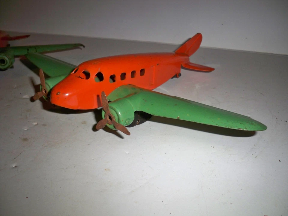(2) 1930's Vintage WYANDOTTE Pressed Steel #204 Airplane Plane Toy 13" Wingspan - Image 2 of 4