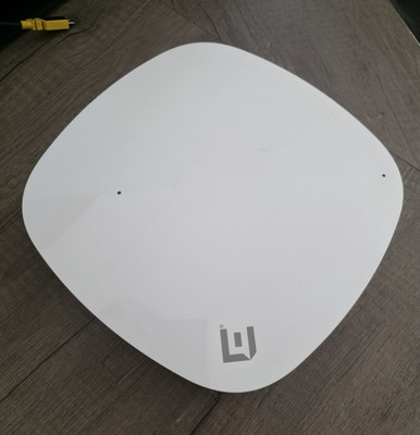 Extreme Networks AP410C Wireless Access Point Dual-Band 2400 Mbps 2x RJ-45
