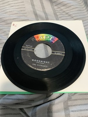 THE ELEGANTS -(45)- GOODNIGHT / PLEASE BELIEVE ME - APT RECORDS - 45-25017- 1958