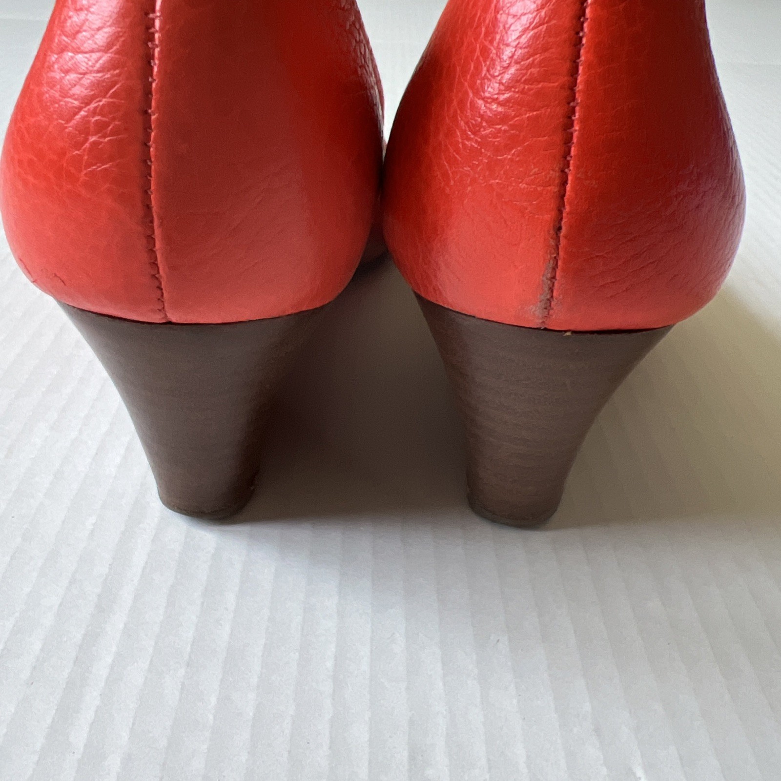 Tory Burch Sally 8 Tumbled Leather Habanero Pepper/Gold Orange Red thumbnail 6