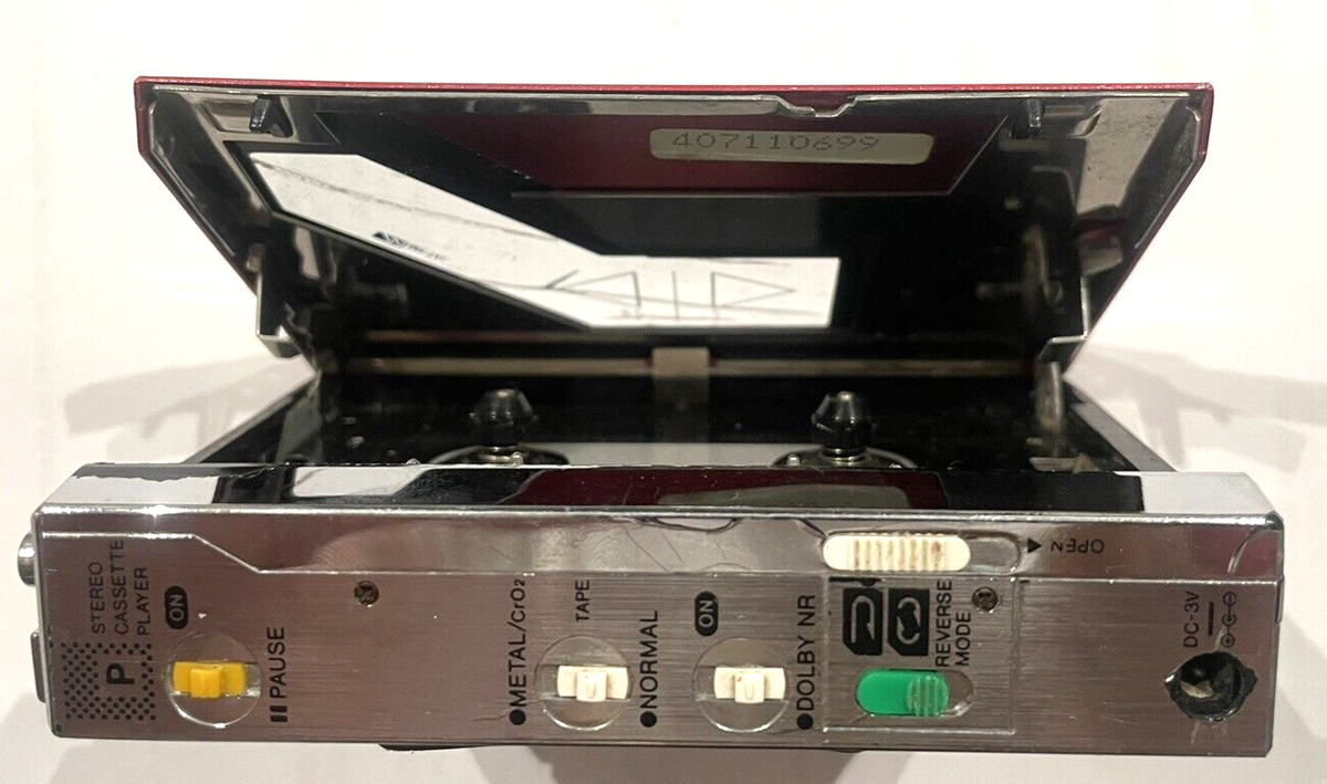 AIWA HS-P7 stereo cassette player Remote Auto reverse Dolby Made