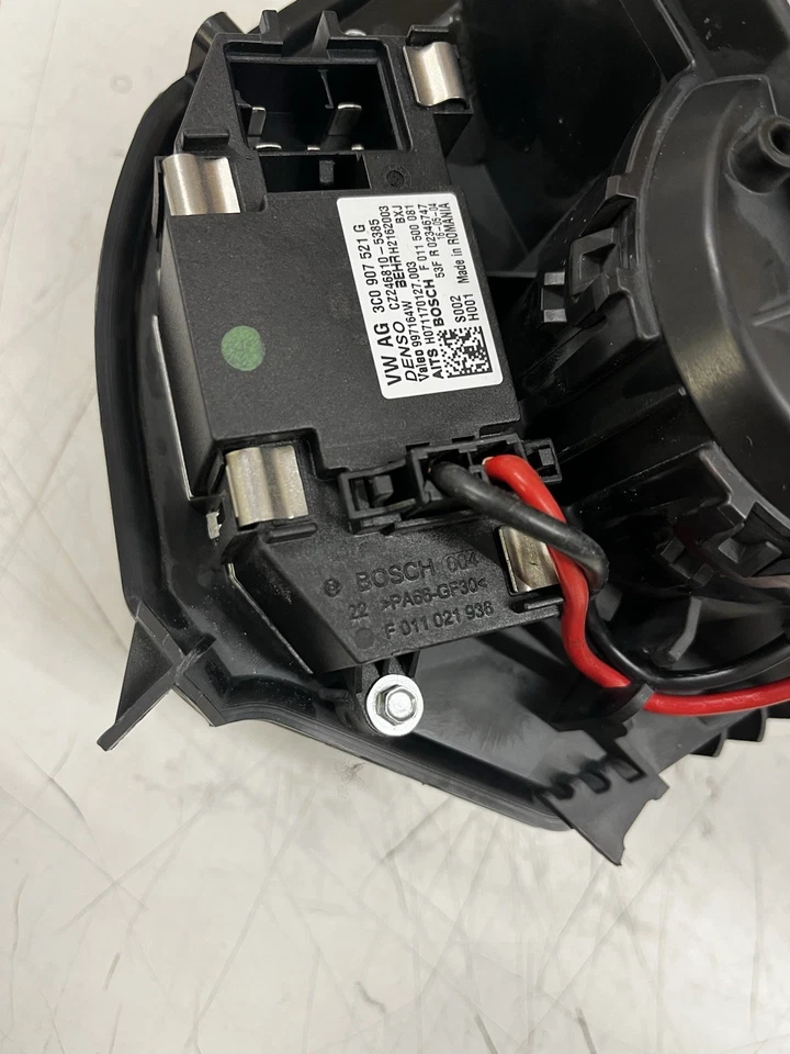 Bosch Innenraumgebläse 7e5.820.021.A / 3CO 907 521 G / F 011 500 081 - Bild 4 von 4