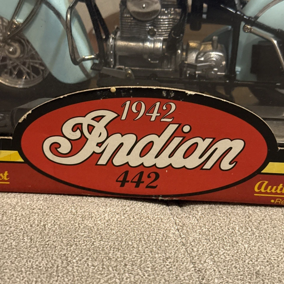 1942 Indian 442 Motorcycle Authentic Detailed Replica 1/10th Scale Die Cast - Image 3 of 4
