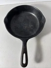Vintage Wagner Ware  # 5 Cast Iron 8 inch Skillet made in USA read