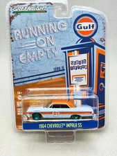 Green Light 1:64 runs in the air 15-1964 Chevrolet Impala SS-Gulf Oil 