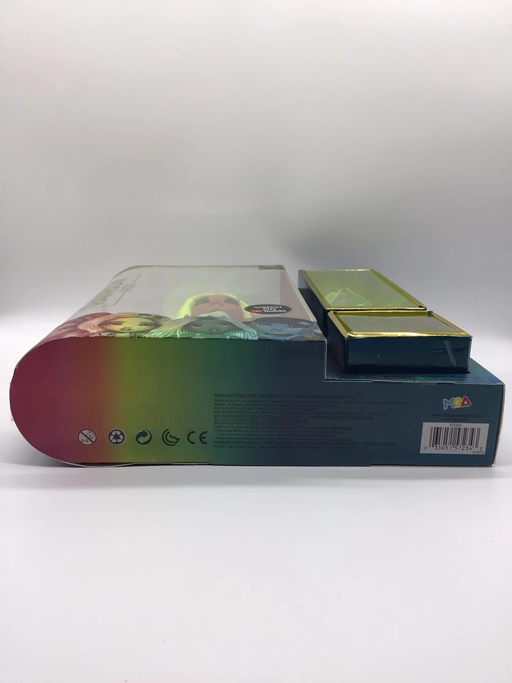 Muñeca de moda Rainbow High Karma Nicolas verde neón serie 2 sellada nueva en caja Foto 4 de 4