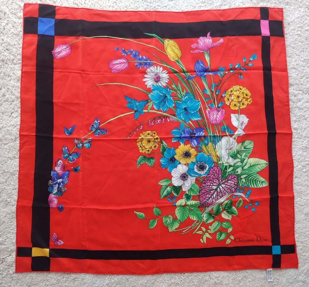 Christian Dior foulard carré en soie papillon à fleurs rouges châle enveloppant multicolore 76 cm