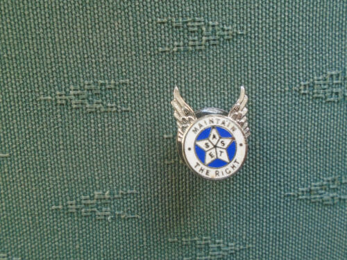 VINTAGE MAINTAIN THE RIGHT A S S E T - ENAMEL LAPEL BADGE - Picture 1 of 2