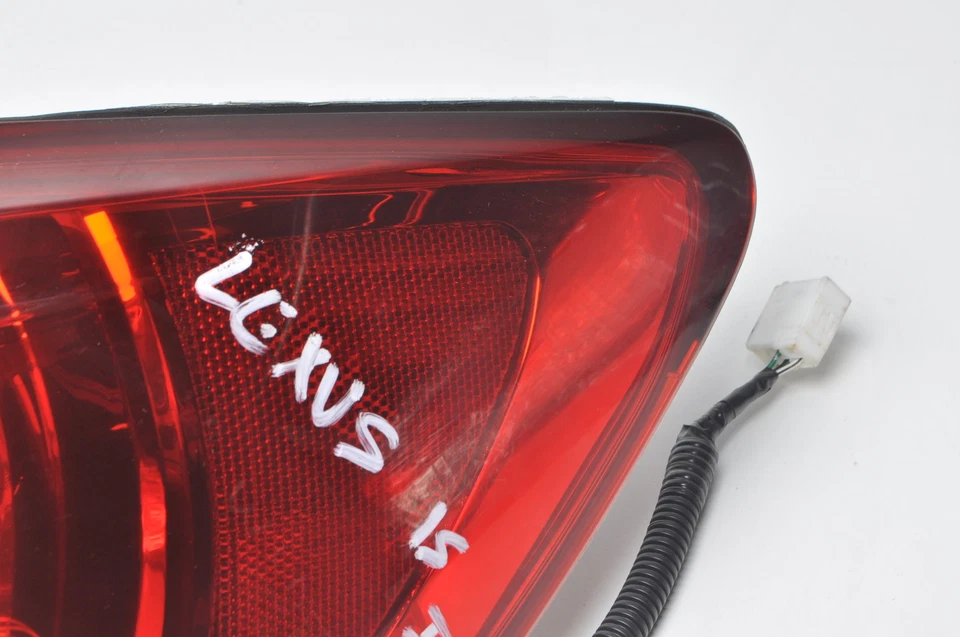 LEXUS IS II Luz Trasera Derecha - Imagen 3 de 4