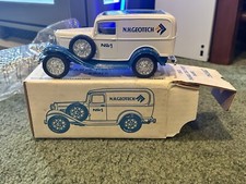 1991 .Ertl 1932 Panel Delivery Truck Bank  0562 New In Box Die-cast