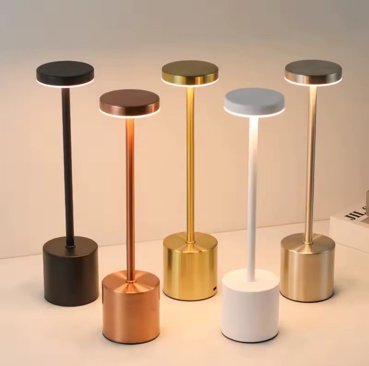 Klassische wiederaufladbare Touch-LED-Schreibtischlampe Gastro Lounge Lampe