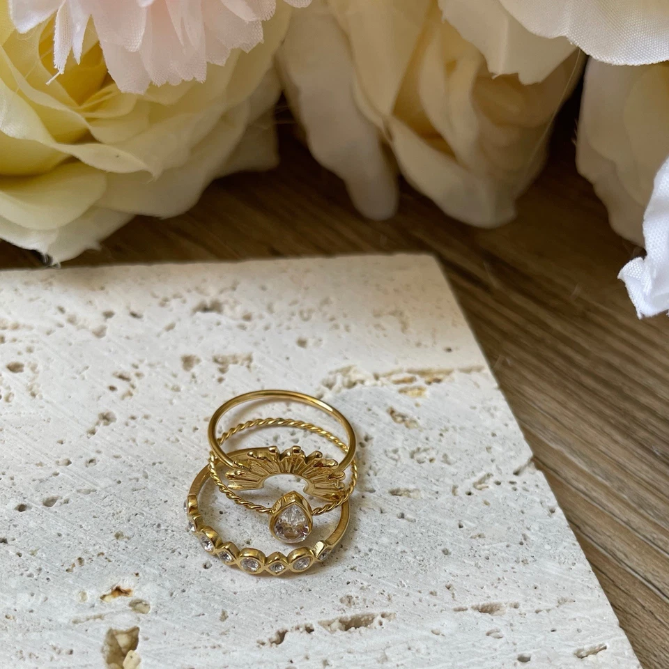 Elegantes 3-teiliges Ring-Set aus Edelstahl mit Sonnenstrahlen-Design - Bild 2 von 2