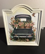 VINTAGE WOODEN WALL MOUNT KEY BOX  ORGANIZER  Vintage Truck Decor  6 Hooks