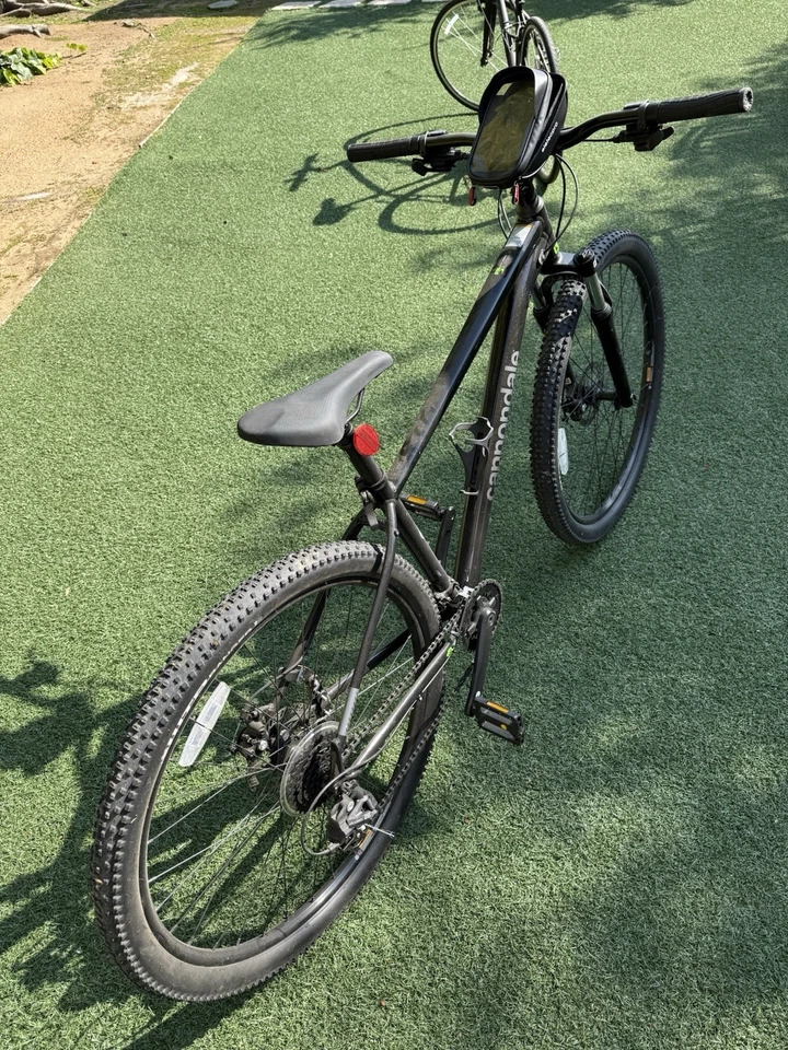 Cannondale Trail Mountain Bike – Medium Frame – 29” Wheels – Extras Included - Image 2 of 3