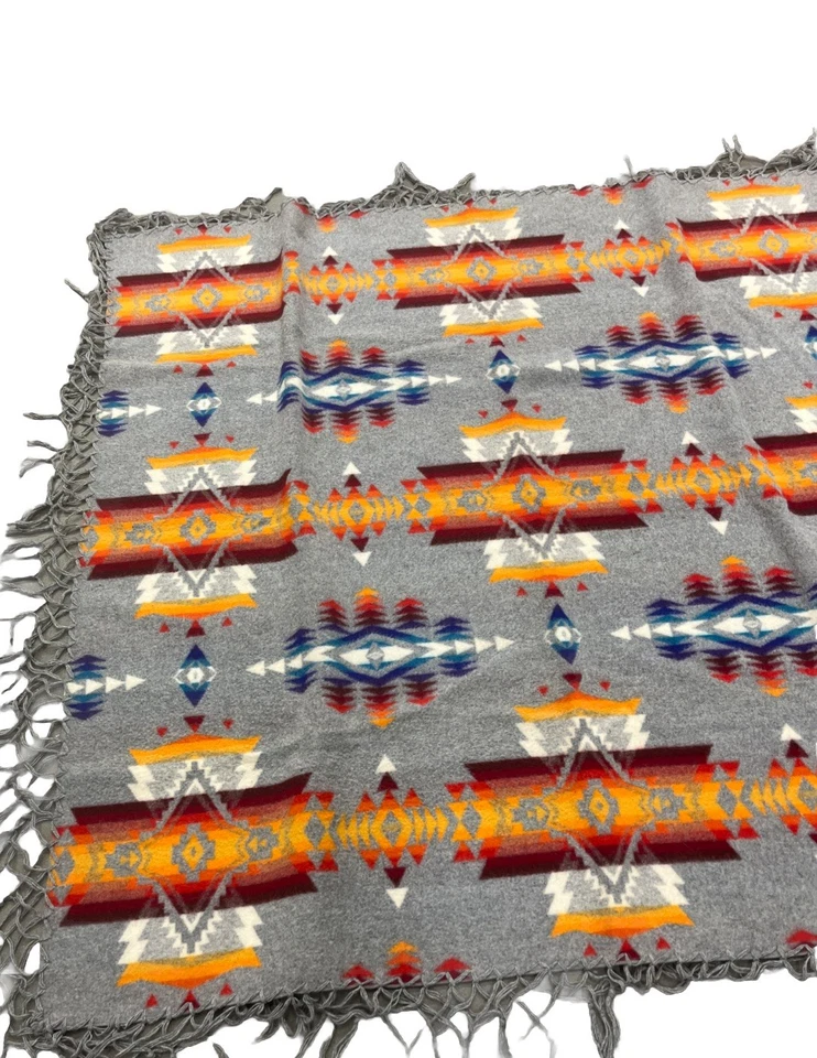 Vintage Wool Pendleton "Beaver State" Blanket Southwest Indian Theme 62x67 Gray - Image 3 of 4