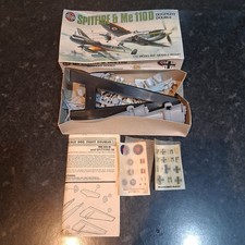 Airfix 1/72 Spitfire & Me 110D Dogfight Double Model Kit Ref JF22