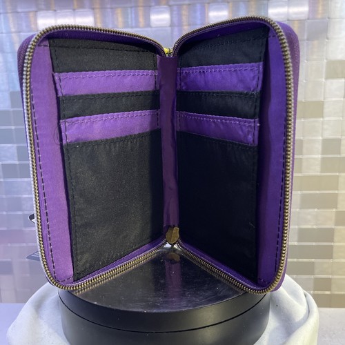 Loungefly Funko Pop! The Nightmare Before Christmas Black Light Wallet - Picture 6 of 14