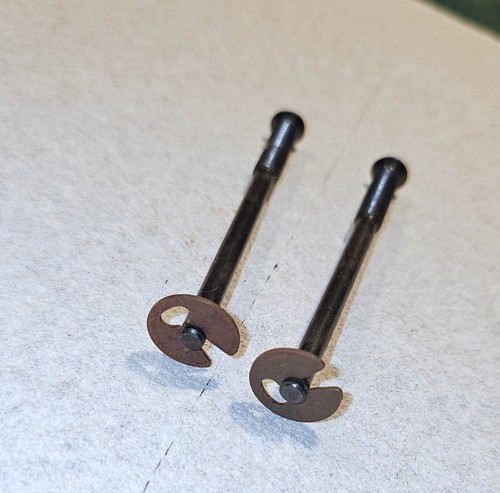Zenith Cobra Matic / VM 1201 Turntable Part - Tie Down Transport Screws - Picture 2 of 4