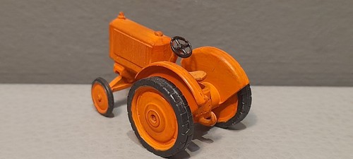 Vintage Tiny Tractor Kit Built Painted Metal Kit OO 1:76 4mm Model Farm Diorama - Picture 7 of 12