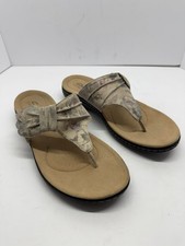 Clarks Laurieann Rae Womens Flip Flop Thong Sandal 8.5 W US Sand Interest Floral