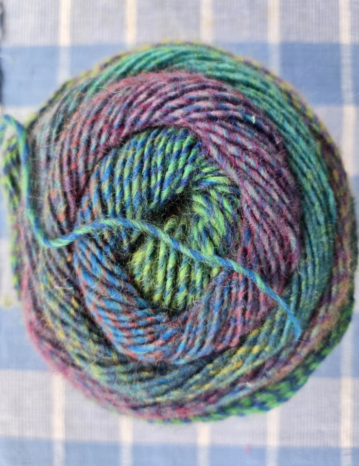Lang Tosca Light Yarn - Color: 51 Gr N T Rkis - New - Image 2 of 4