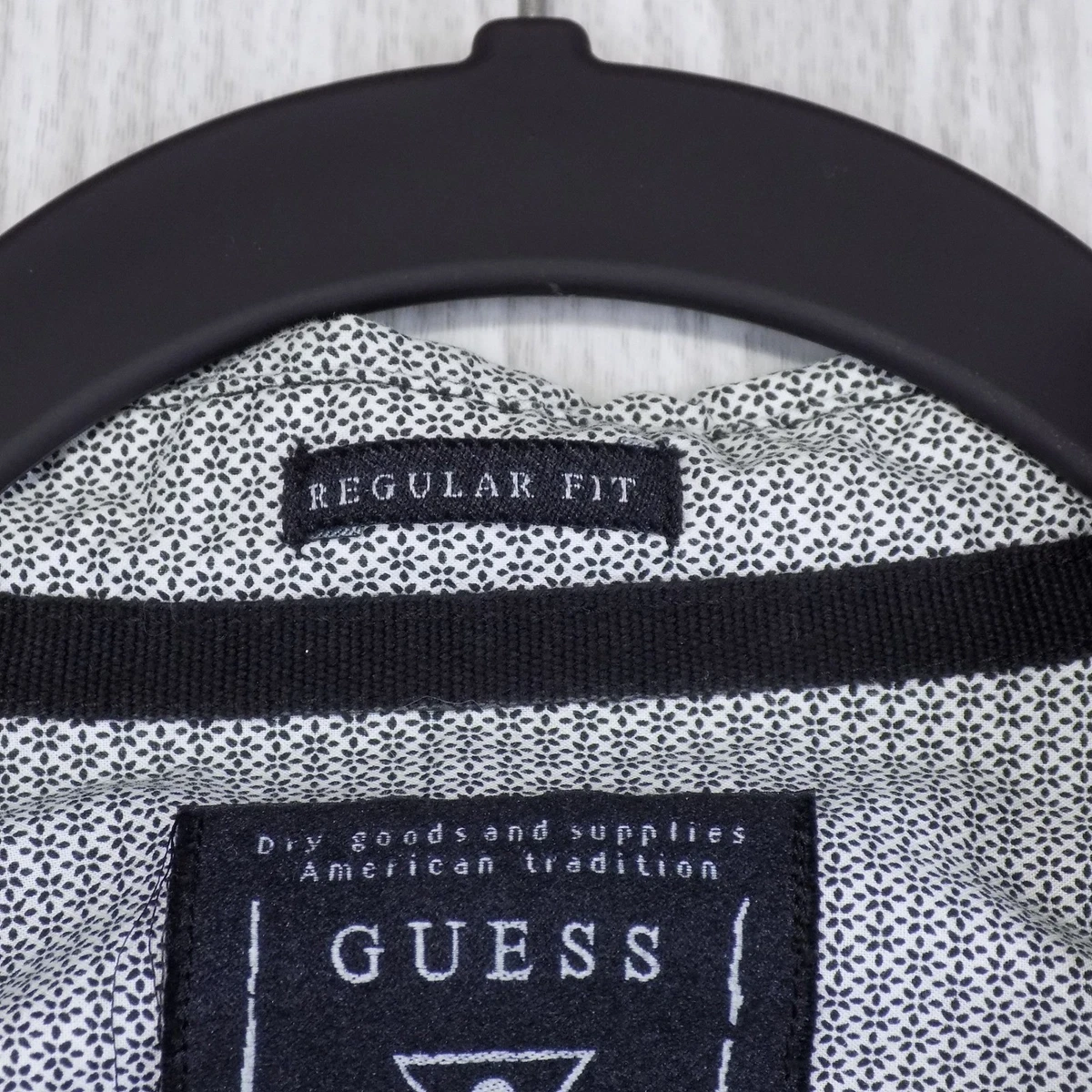 Camisa Guess Abotonada Para Hombre XXL Negra Blanca Calce Regular Usada en Excelente Condición