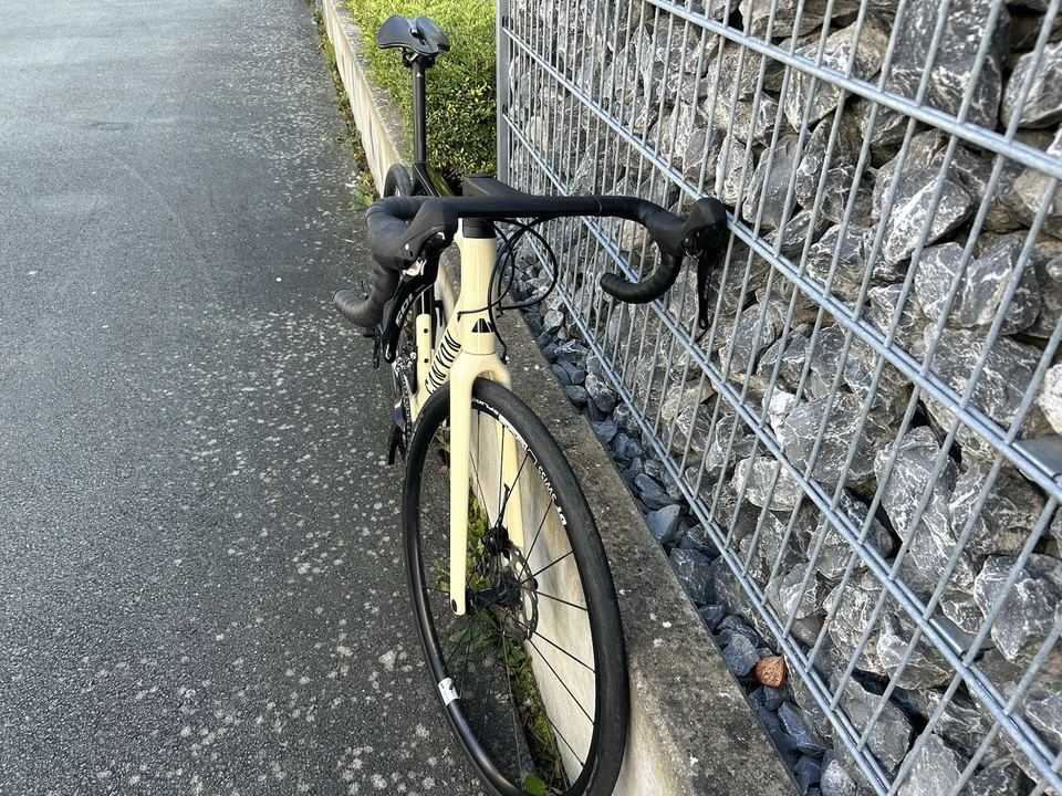 Rennrad Canyon Ultimate CF SL 8 Shimano 105 Carbon - Bild 2 von 4