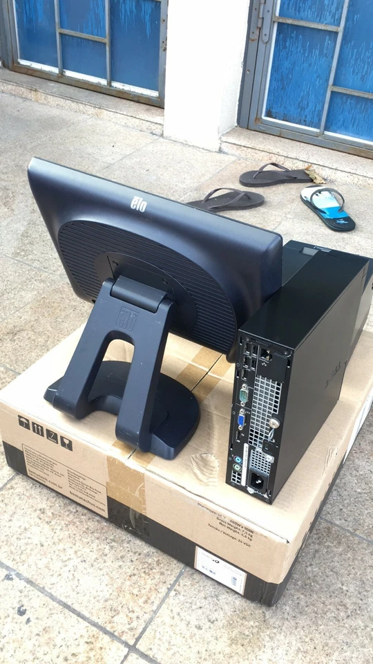 15" Touchscreen All In One POS System Restaurant Point Of Sale 2 Printers  - Image 2 of 4