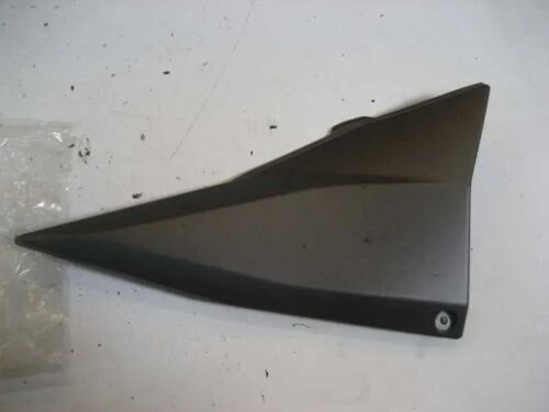 KAWASAKI Z 1000 ZR BENCH TRIM FRAME SIDE COVER RIGHT 36001-0041 - Picture 1 of 2