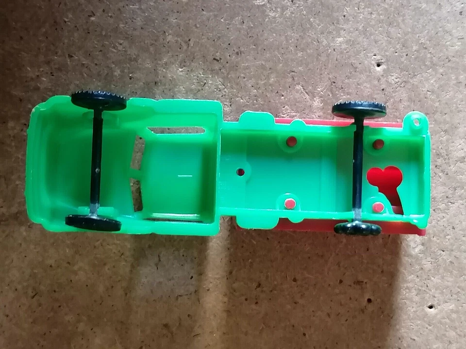 CAMIONCINO porta-cassette Coca Cola in plastica - primi anni '70 - Immagine 3 di 4