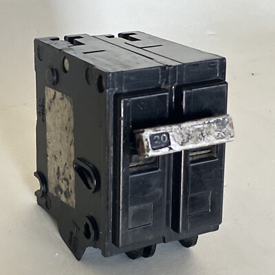 General Switch 20 Amp 2 Pole Circuit Breaker GD20 GA220 FLAWED CHIP CORNER.