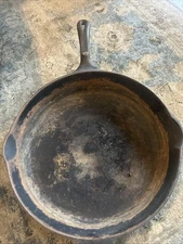 Vintage Wagners USA Big Cast Iron Skillet 