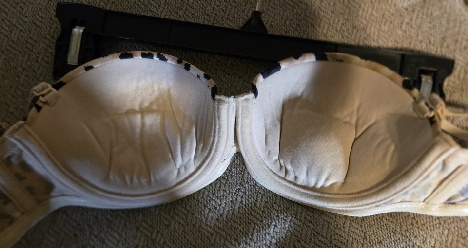 VICTORIA'S SECRET Tan & Black Animal Print  MULTI WAY  PUSH UP  BRA!    34 A - Image 4 of 4