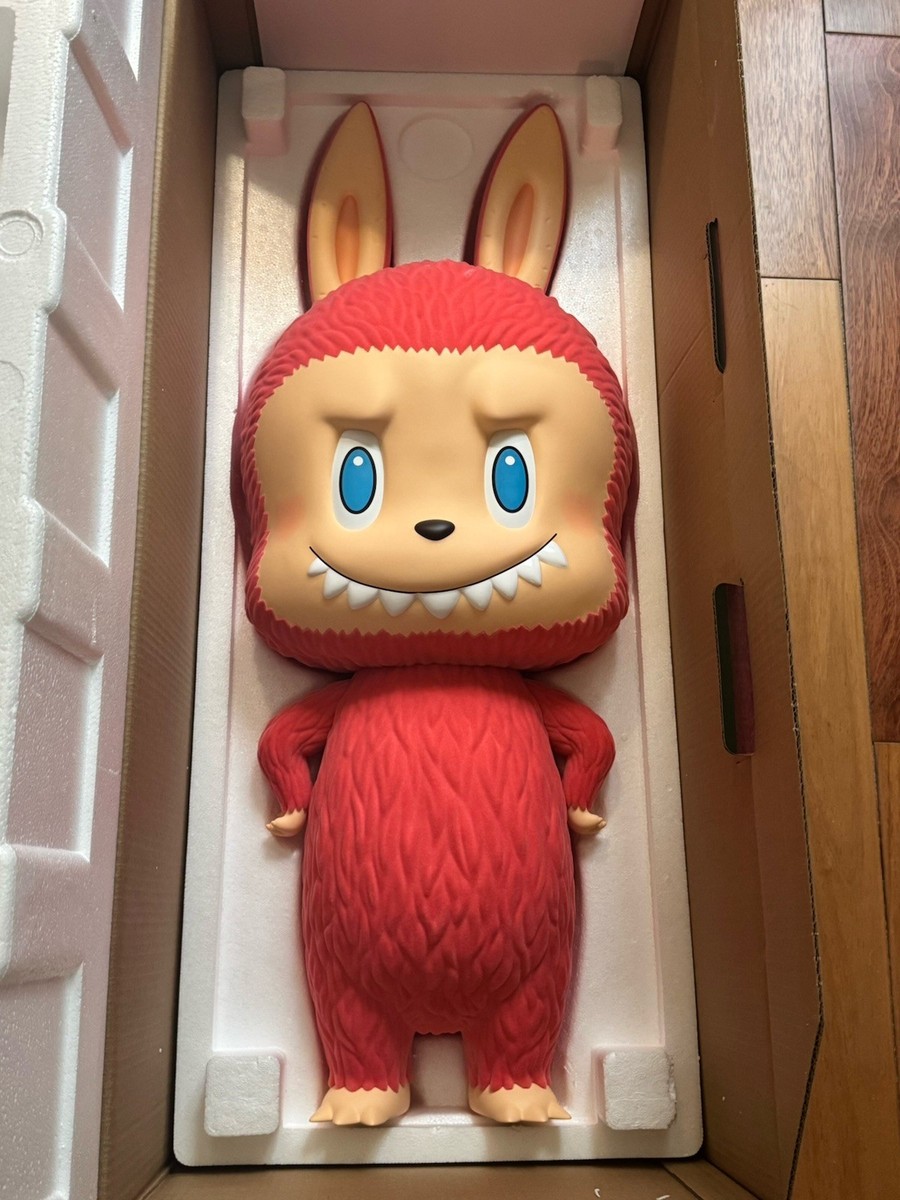 Pop Mart The Monsters Labubu Mega Tec 1000% Winter Holiday NEW In