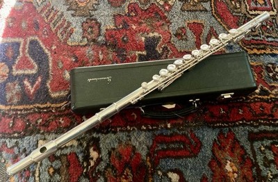 Selmer USA Silver Plated Flute w/ Case