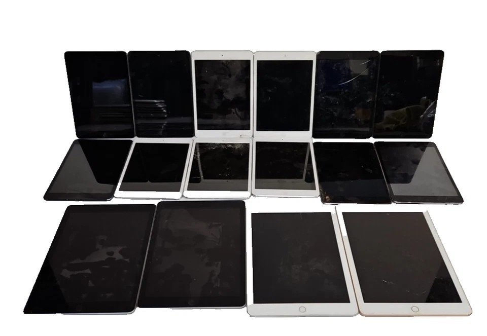 Apple iPad Tablet Joblot of 24 units for spares repairs iPad 6th gen - Image 3 of 4