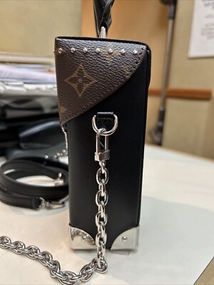 Louis Vuitton Monogram Camera Box Vibe Brown Leather Bag Louis Vuitton Monogram Camera Box Vibe Brown Leather Bag