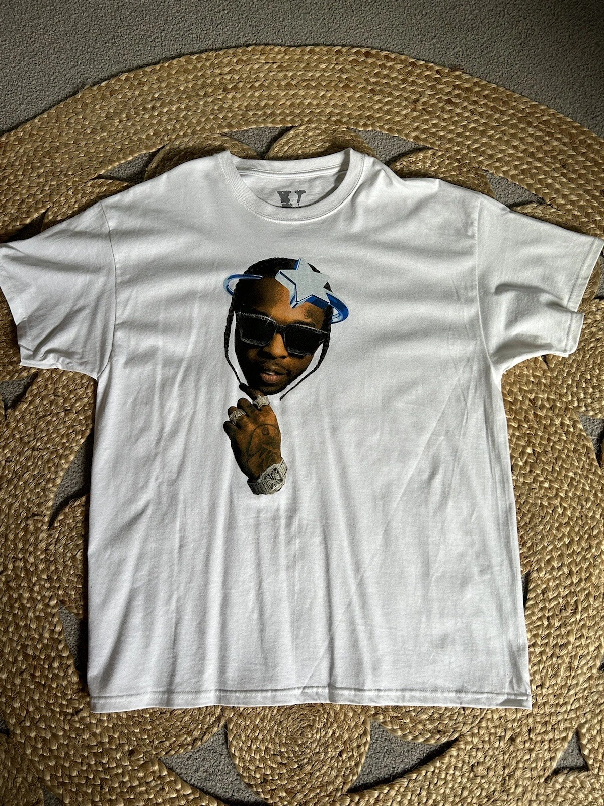 Picture 1 of 3