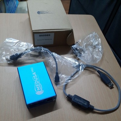 MEDUSA PRO BOX  wit 2 cables