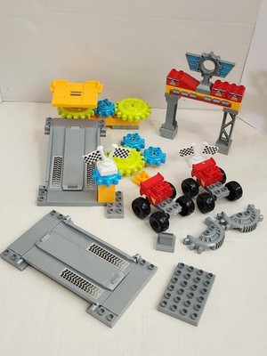 Mega Bloks Blaze and the Monster Machines AXLE CITY GARAGE Replacement Pieces