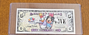 2009 $5 Disney Dollar  Minnie Mouse & Daisy Duck T00358305 Uncirculated!