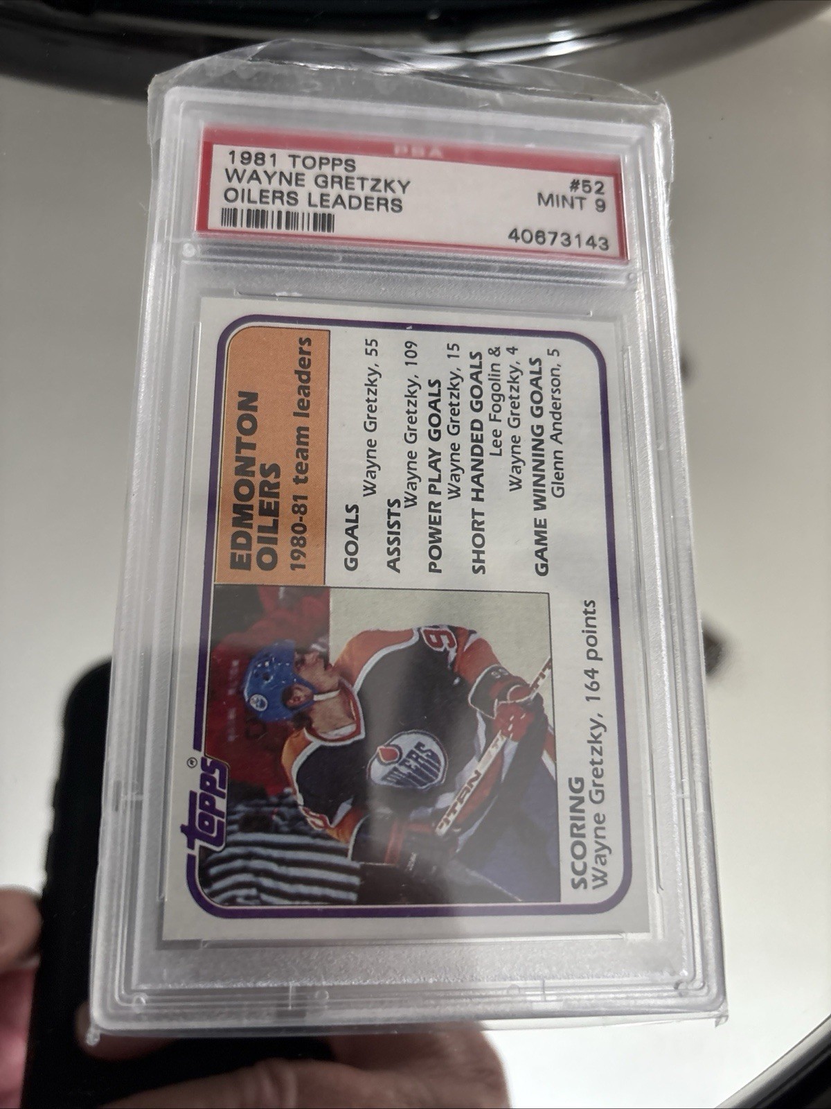 1981 Topps WAYNE GRETZKY Oilers Leaders #52 PSA 9