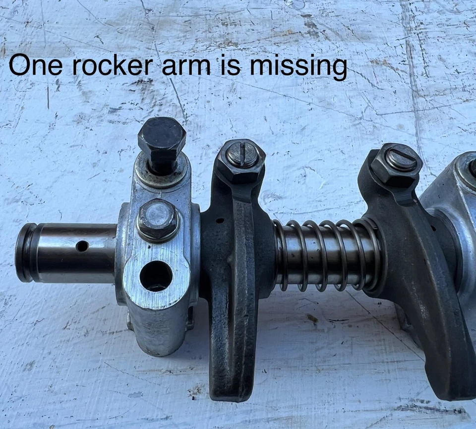 Eje basculante Toyota Crown 5R gasolina 2,0cc usado Foto 2 de 4