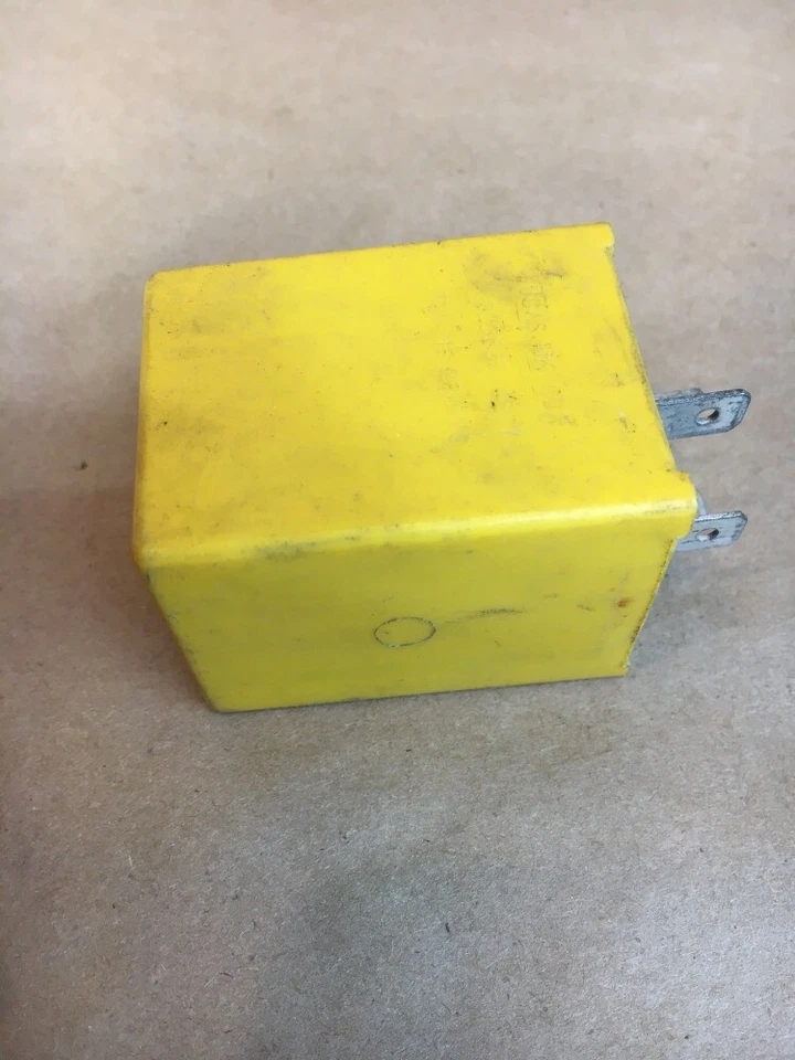 Relé de 4 pines amarillo OEM XJS XJ12 12V 15 25 minutos 8DA Lucas 33383B 4287 original Foto 2 de 4