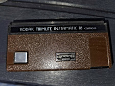 Kodak Trimlite Instamatic 18 Film Camera 1975 Vintage Photography Case UNTESTED