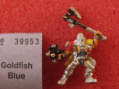 Games Workshop Warhammer 40k Space Wolves Wolf Scout Power Axe Metall Figur OOP