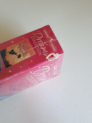 pink dreams cigarettes Essential Modern Classics Dreams Collection: Mary Poppins / Ballet Shoes  Books